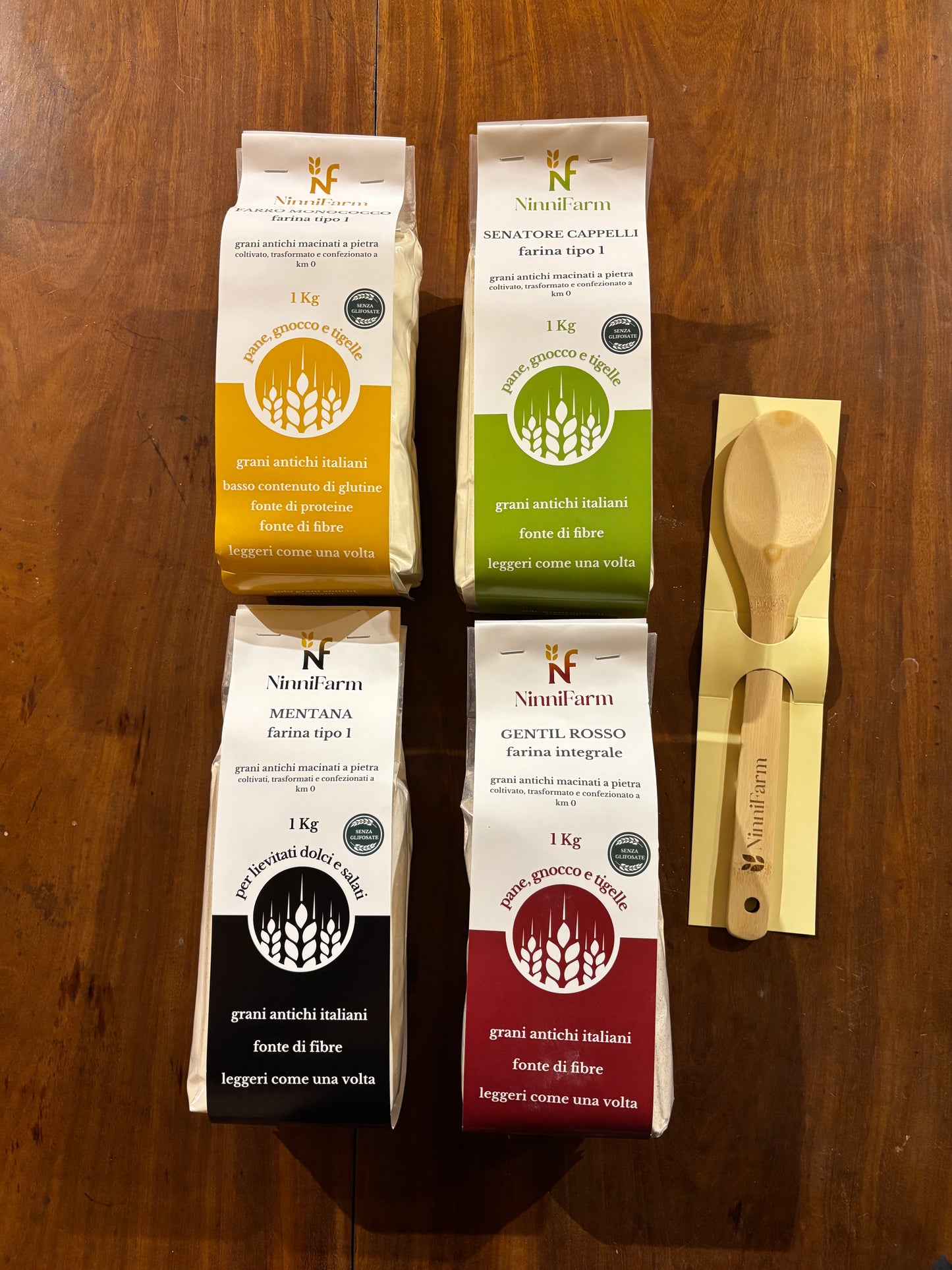 Selezione di grani antichi macinati a pietra